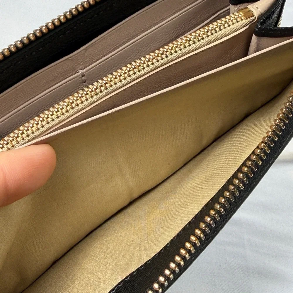 Chloe Twisted Bow Zip Around Wallet Womens Long Black Pebbled Leather Gold